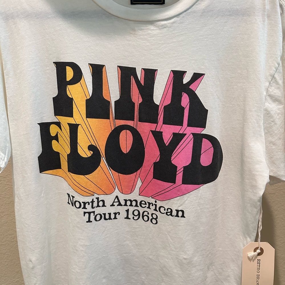 Retrobrand Los Angeles T-Shirt - NWT